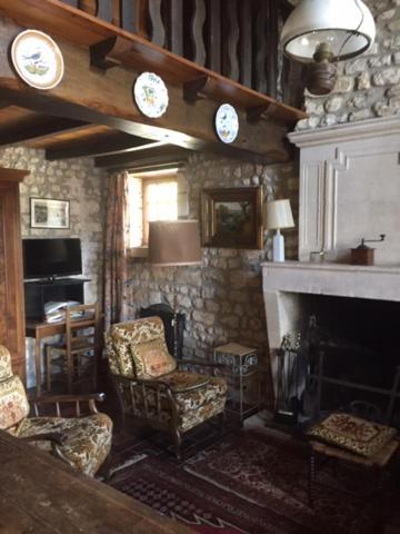 Traditional Charentais Cottage In Countryside 25 Minutes From Royan Balanzac Buitenkant foto